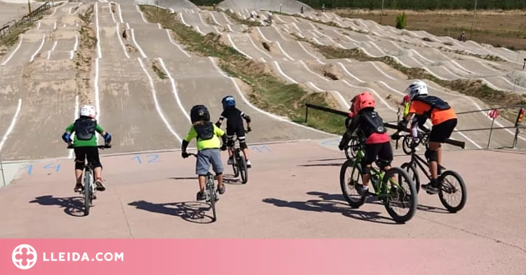 Més de 400 joves d'arreu als campus d'Hoquei i Bike Park de Vila-sana