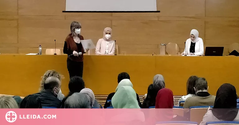 Xerrada sobre integració, inclusió i ciutadania de les dones musulmanes a Lleida