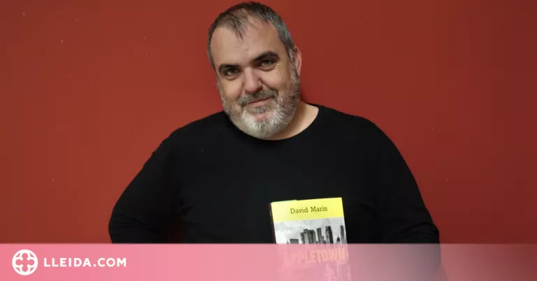 David Marín: "M'agradaria que la gent s'adonés que el mateix plaer que troben en les sèries, el poden trobar en un bon llibre"