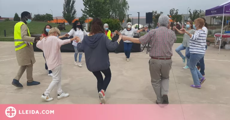 Almacelles al ritme de les sardanes
