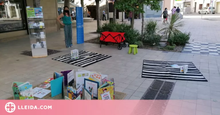 La biblioteca de Mollerussa reprèn l'activitat amb les sortides a la plaça de Manuel Bertrand