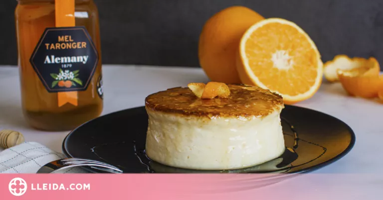Pastís de formatge amb mel de taronger