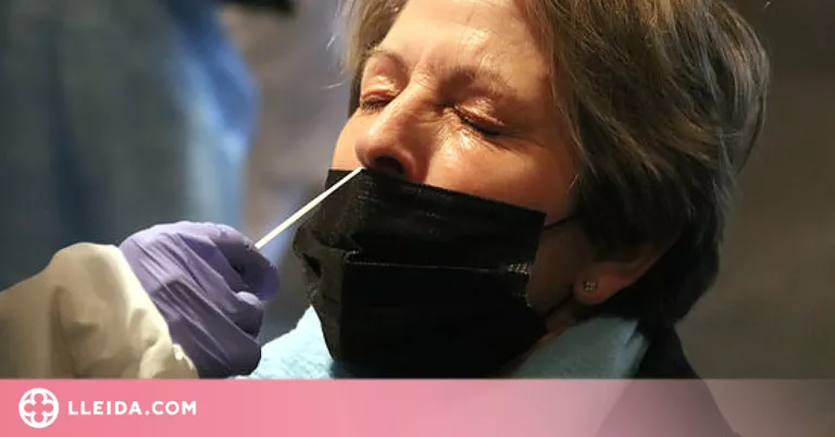 Salut xifra en 123.406 les baixes obertes per covid i unifica en el mateix tràmit la gestió de l'alta