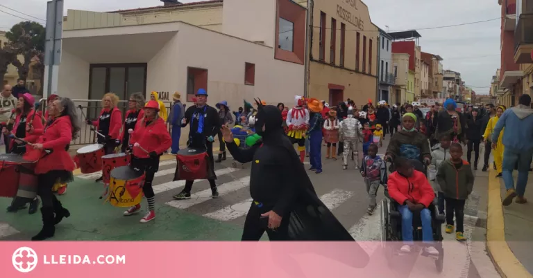 Rosselló torna a celebrar el carnestoltes als carrers