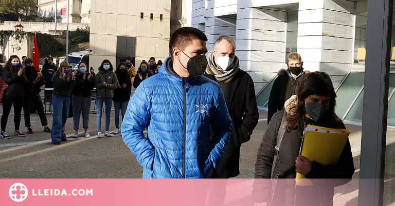 Demanen un any i mig de presó a un jove de la Seu acusat d'agredir dos mossos