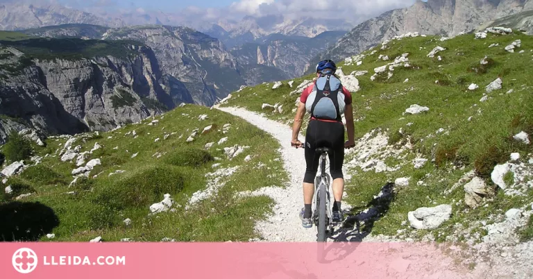 Transport públic amb remolc per a bicicletes per accedir als punts d'interès natural de la Vall d'Aran