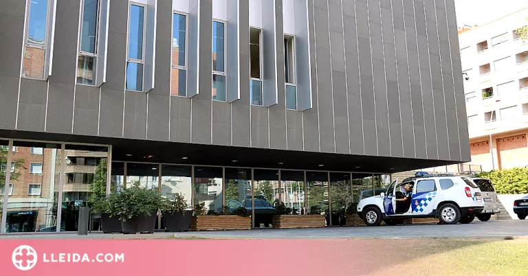 Dos detinguts a Lleida pel robatori de cadenes d'or valorades en més de 10.600 euros en una joieria de Fraga
