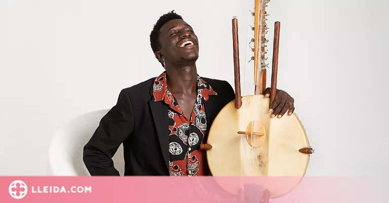 El cicle Tàrrega Sona 2023 porta al Teatre Ateneu els sons d'arrel africana de Momi Maiga