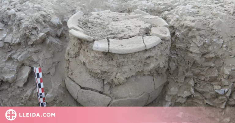 Excavades dos noves estructures funeràries al jaciment la Vall de la Clamor