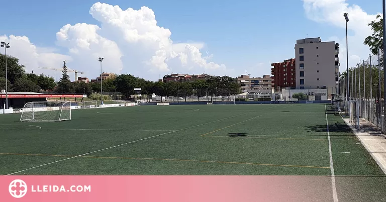 La Paeria de Lleida renovarà el parquet del Barris Nord i la gespa artificial del camp de futbol de Balàfia