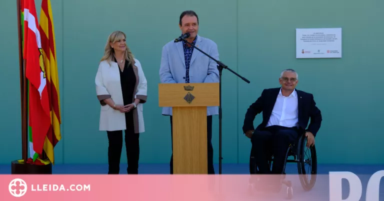 Rosselló inaugura el poliesportiu municipal