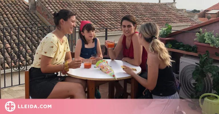Laura Castelo: "Un pessic de mel és una història que m'ha passat a mi i que volia explicar d'una manera agredolça"