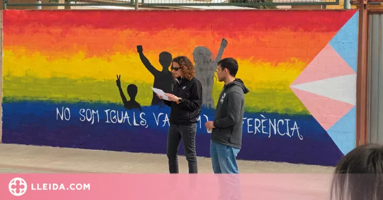 Artesa de Lleida llueix un nou mural LGTBI