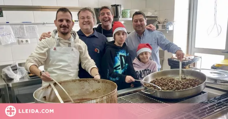 Dinar solidari de la Fecoll i la Fundació Arrels Sant Ignasi amb més d’un centenar de comensals