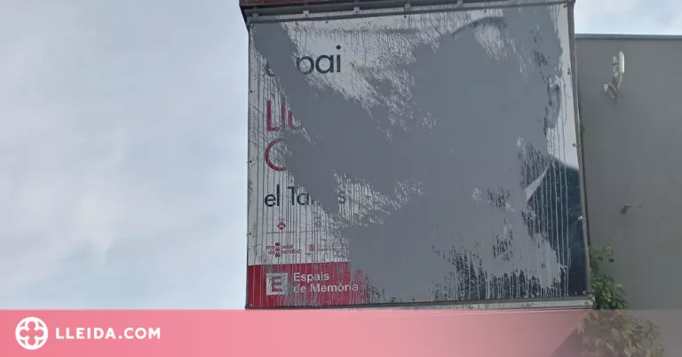 Així ha aparegut el cartell de l'Espai Lluís Companys del Tarròs