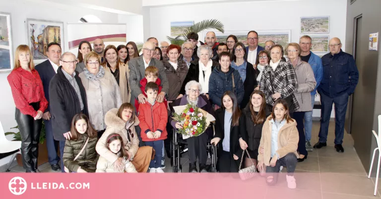 Medalla centenària a una veïna d'Alpicat