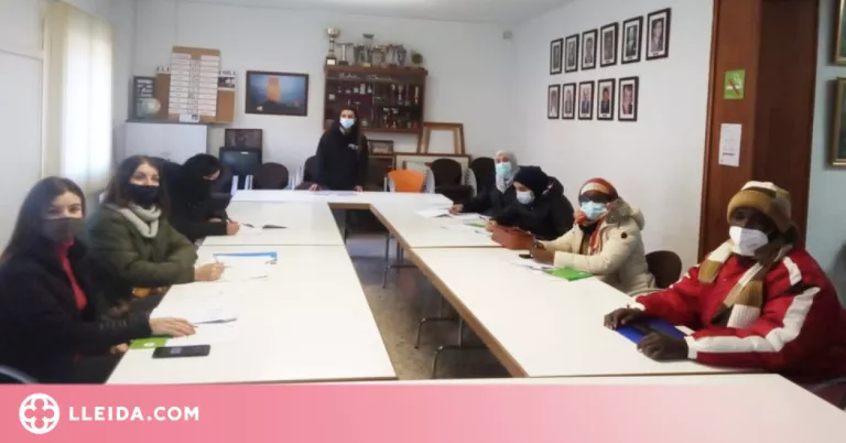 Comença un curs de català a Torà per a persones migrades