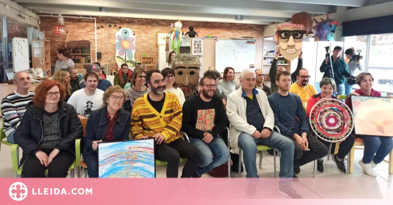 "Connexions artístiques" uneix a Tàrrega artistes i persones amb discapacitat amb talent artístic