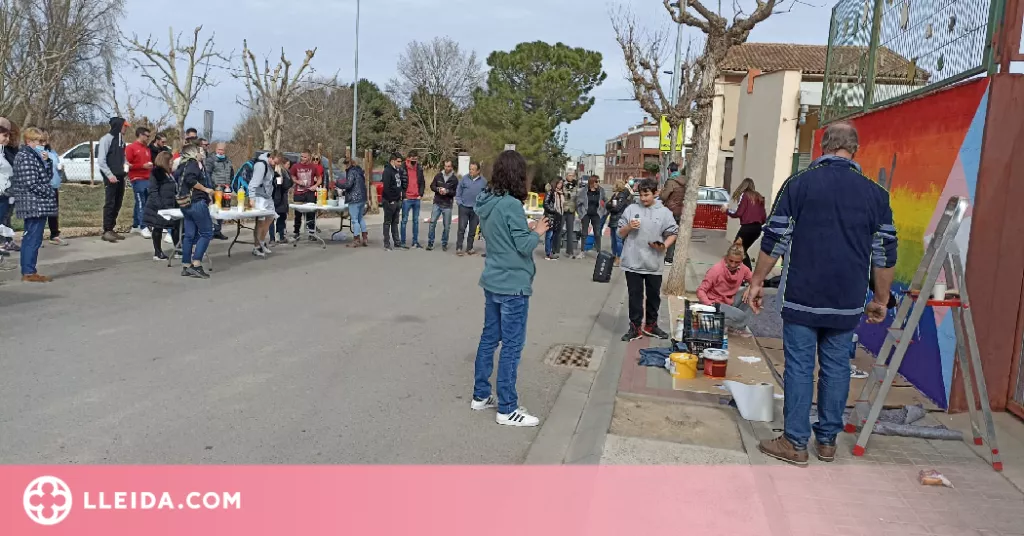 Artesa de Lleida llueix un nou mural LGTBI