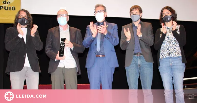 Un treball sobre l'apicultura tradicional a Catalunya guanya el premi Valeri Serra 2022