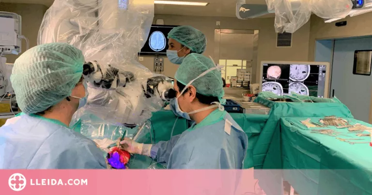 L'Arnau de Vilanova de Lleida incorpora una nova tècnica per extirpar tumors cerebrals i evitar seqüeles