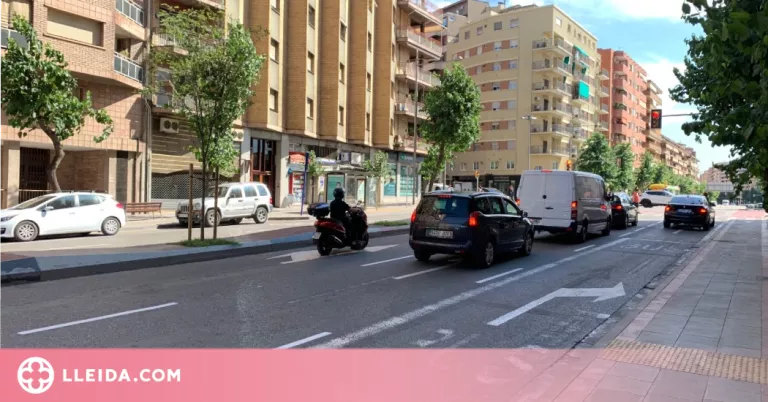 La Paeria repinta la senyalització horitzontal de tot el Passeig de Ronda
