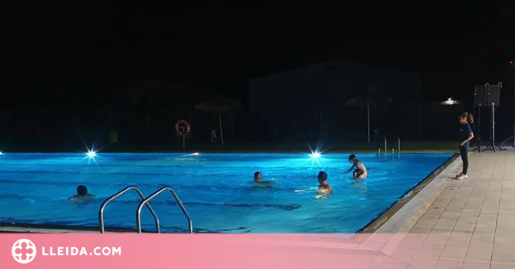 Vila-sana viu de nou la banyada popular a la llum de la lluna