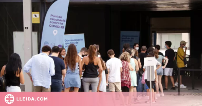 Fins a un 10% de les persones no assisteixen a la cita per posar-se la segona dosi