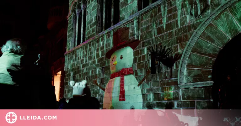 Lleida prepara més passis de la videoprojecció de Nadal a la façana de La Paeria
