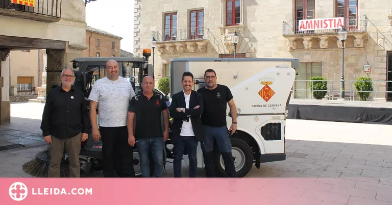 Cervera adquireix una nova escombradora de dimensions reduïdes per accedir als carrers estrets