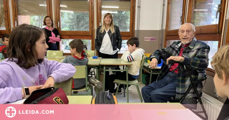 ⏯️ Josep Vallverdú respon preguntes i escolta poemes d'alumnes de l'Escola Alba de Corbins