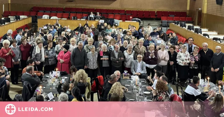 Castelldans ret homenatge als octogenaris i octogenàries de la localitat