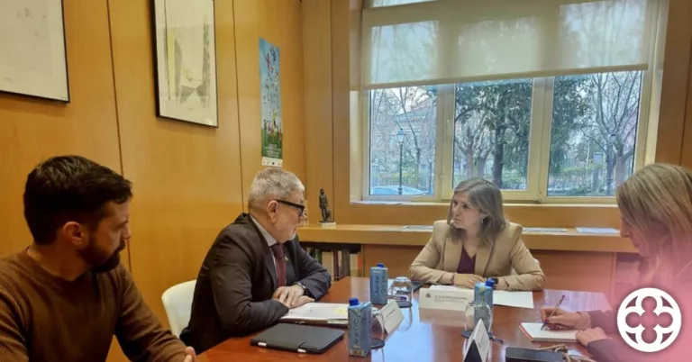 Lleida impulsa una estratègia conjunta per regularitzar temporers i millorar la gestió de la campanya agrària