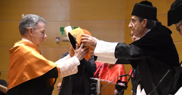 Juan Manuel Santos, investit doctor honoris causa per Campus Iberus