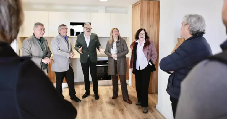 Larrosa aposta per col·laborar amb el sector privat per impulsar habitatge assequible a Lleida