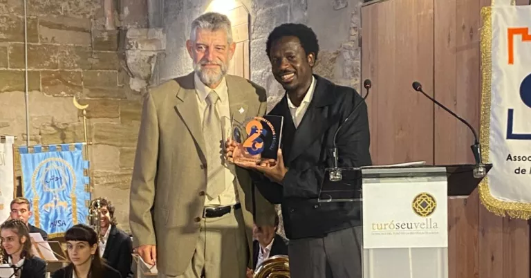L'artista Kelly Isaiah fa una crida a la pluralitat com a pregoner de la Festa Moros i Cristians