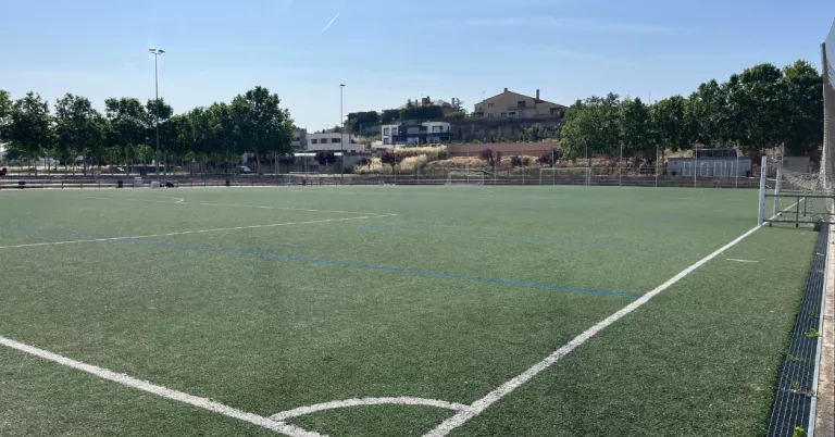 Tàrrega renovarà la gespa artificial del seu camp de futbol annex