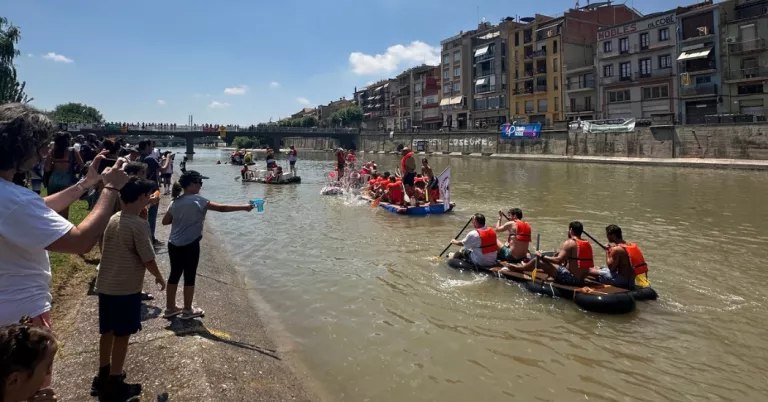 Una seixantena de barques resisteixen al mal temps durant la 40a Edició de la Transsegre