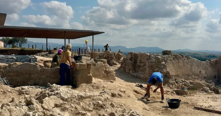 Les excavacions al castell Formós finalitzen amb noves troballes
