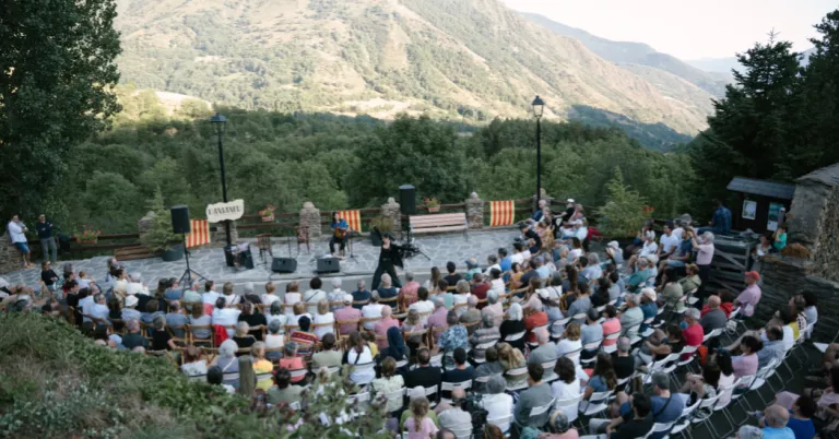 Tanca amb èxit l'edició més descentralizada i comunitària del Dansàneu