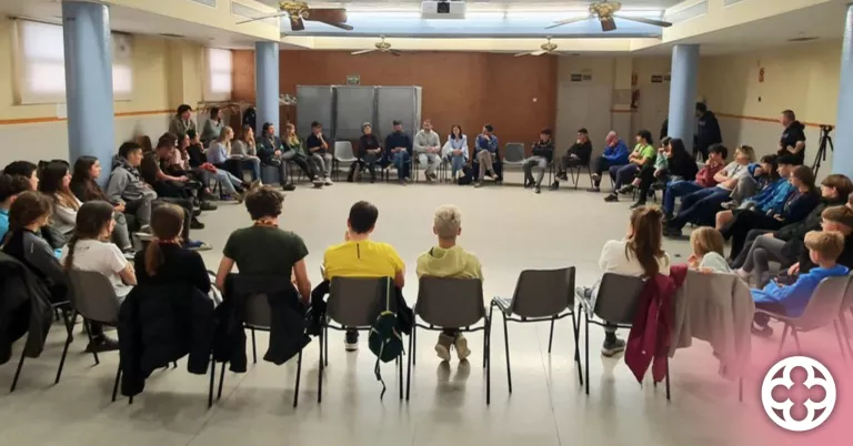 Els agrupaments escoltes AE Alosa i AEiG Lo Manaix donen a conèixer la realitat de famílies en risc d’exclusió amb el projecte de La Murga