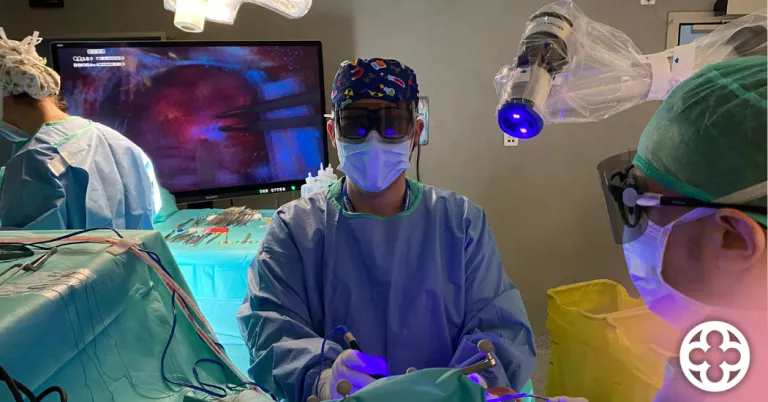 Primera intervenció a Lleida d'extirpació de tumor cerebral maligne amb exoscòpia
