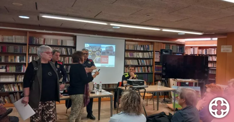 La Guàrdia Urbana i Mossos continuen fent trobades informatives amb les entitats veïnals
