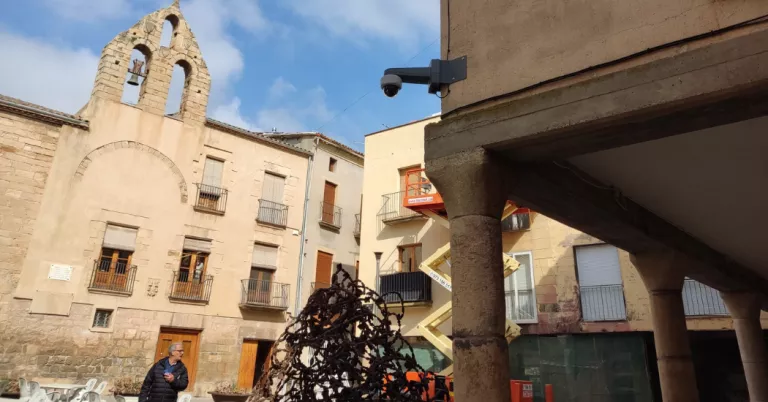 Tàrrega instal·la una càmera de vigilància a la plaça Sant Antoni
