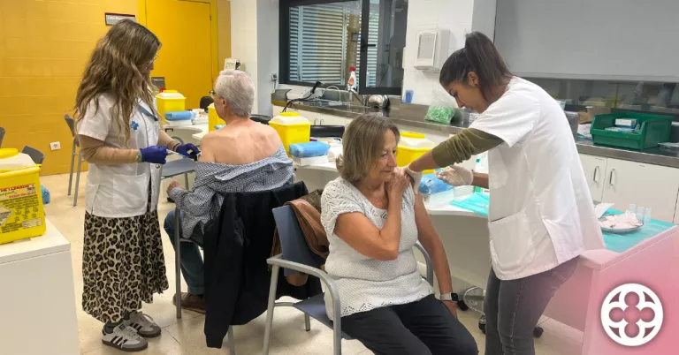 Salut inicia la campanya de vacunació contra la grip i la COVID-19 a Lleida i el Pirineu