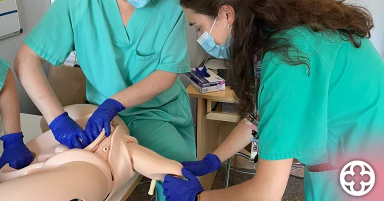 El Servei d'Obstetrícia de l'Arnau de Vilanova recupera l’assistència vaginal al part de natges