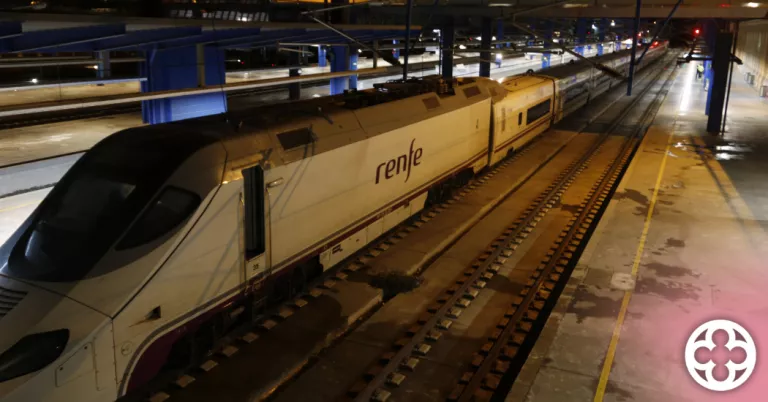 El jove que va morir electrocutat a l'estació de Lleida s'hauria enfilat al tren des de l'andana