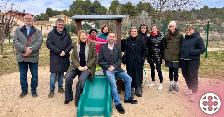 L'Escola Bressol Municipal de Raimat amplia el pati en 450 m² i incorpora un nou joc infantil
