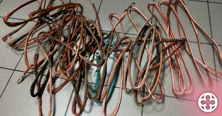 Dos detinguts per diversos robatoris de cable de coure a Vilanova de la Barca