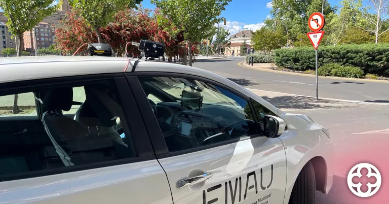 En marxa el nou sistema de control de la zona blava amb càmera de lectura de matrícules a Lleida